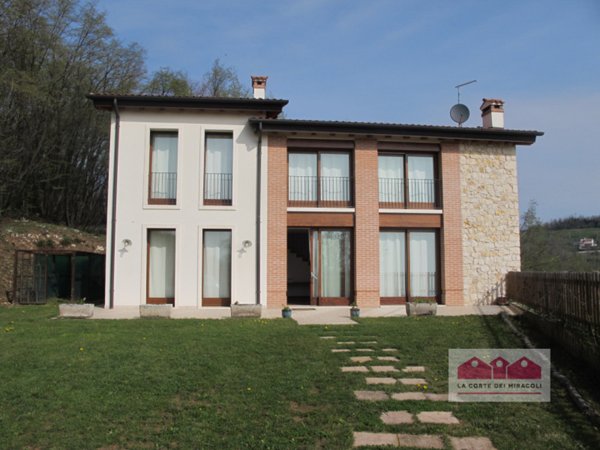 casa indipendente in affitto ad Isola Vicentina in zona Torreselle