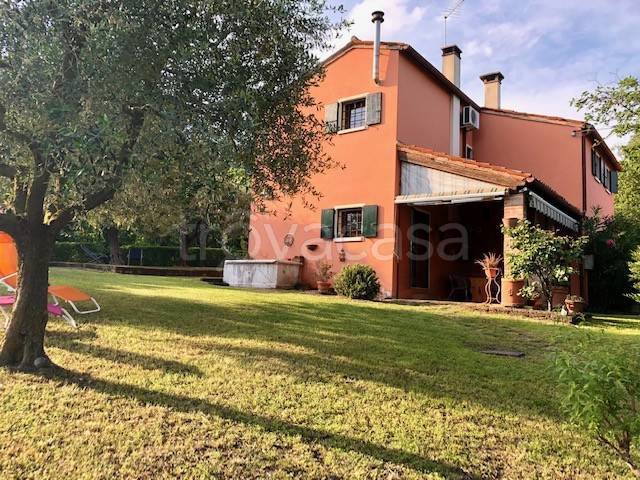 casa indipendente in affitto a Longare in zona Lumignano