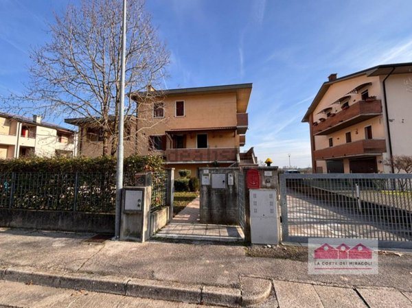 casa indipendente in affitto a Longare in zona Lumignano