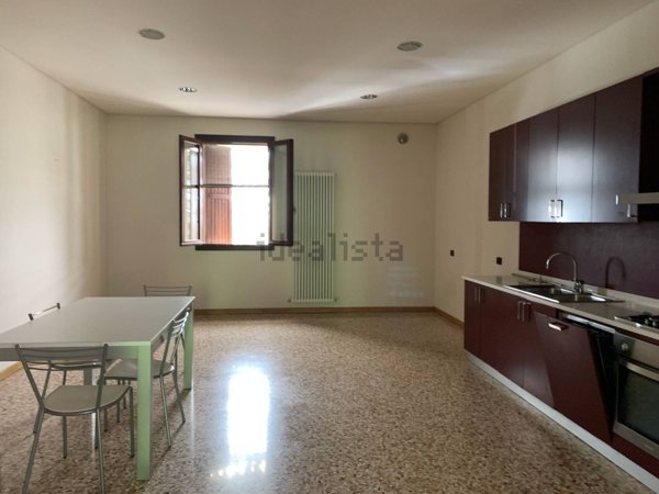 appartamento in affitto a Longare in zona Costozza