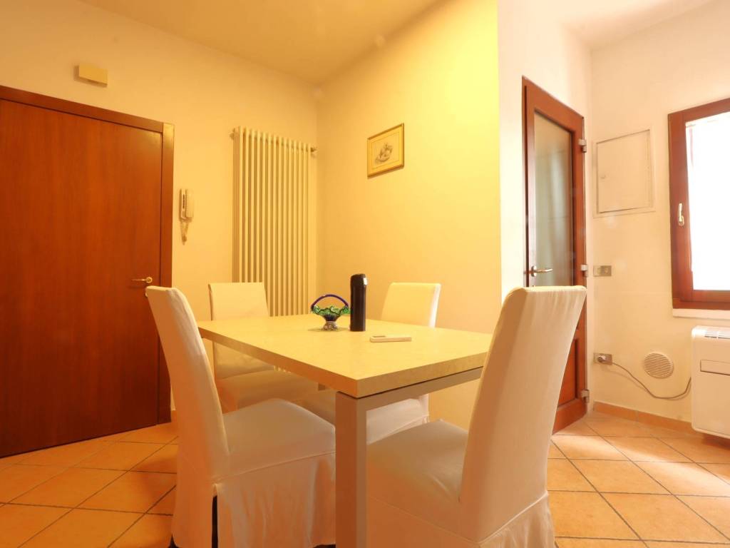 appartamento in affitto a Longare in zona Costozza