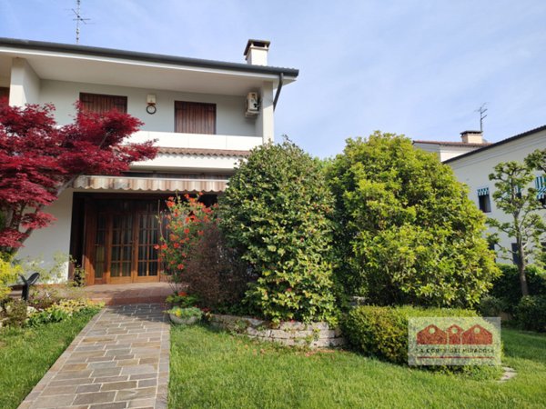 casa semindipendente in affitto a Longare in zona Costozza