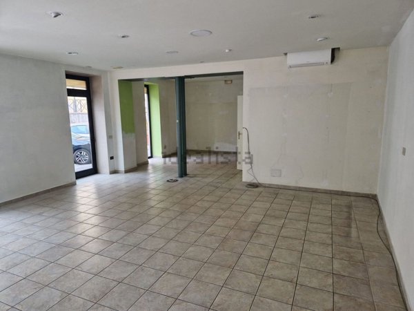 locale commerciale in affitto a Lonigo