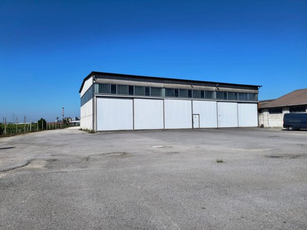 capannone in affitto a Lonigo in zona Almisano