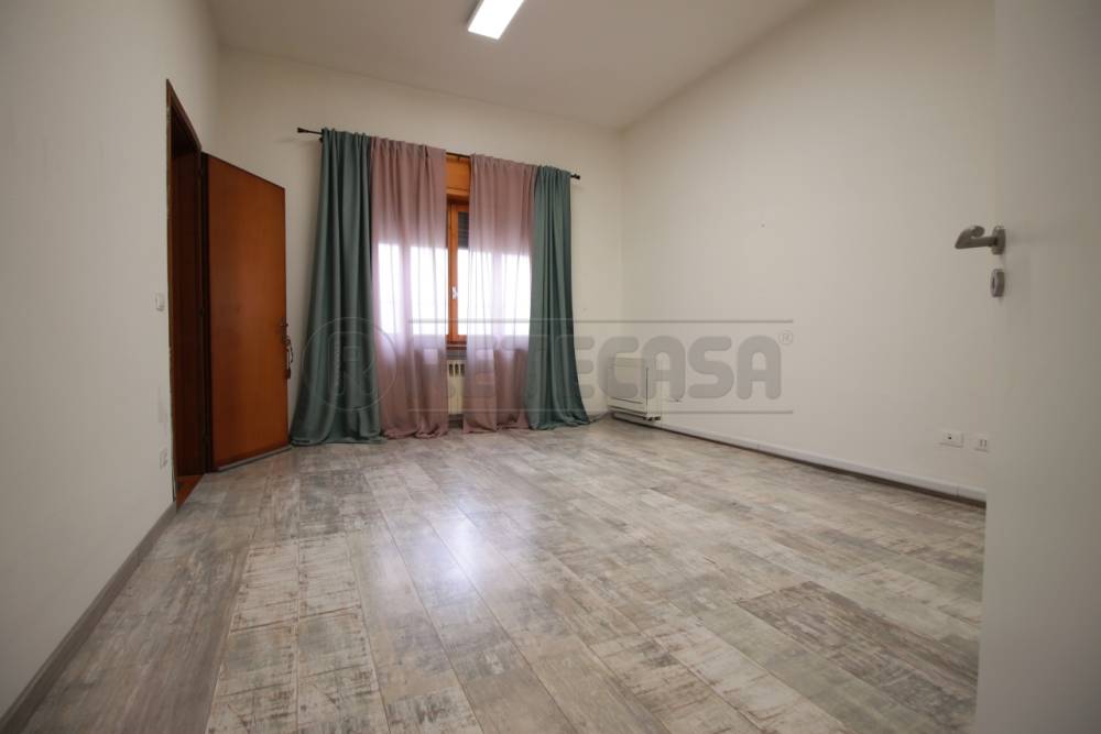ufficio in affitto a Montebello Vicentino