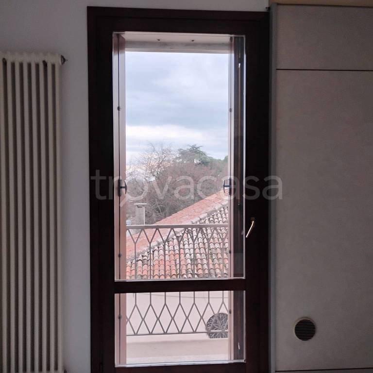 appartamento in affitto a Montebello Vicentino