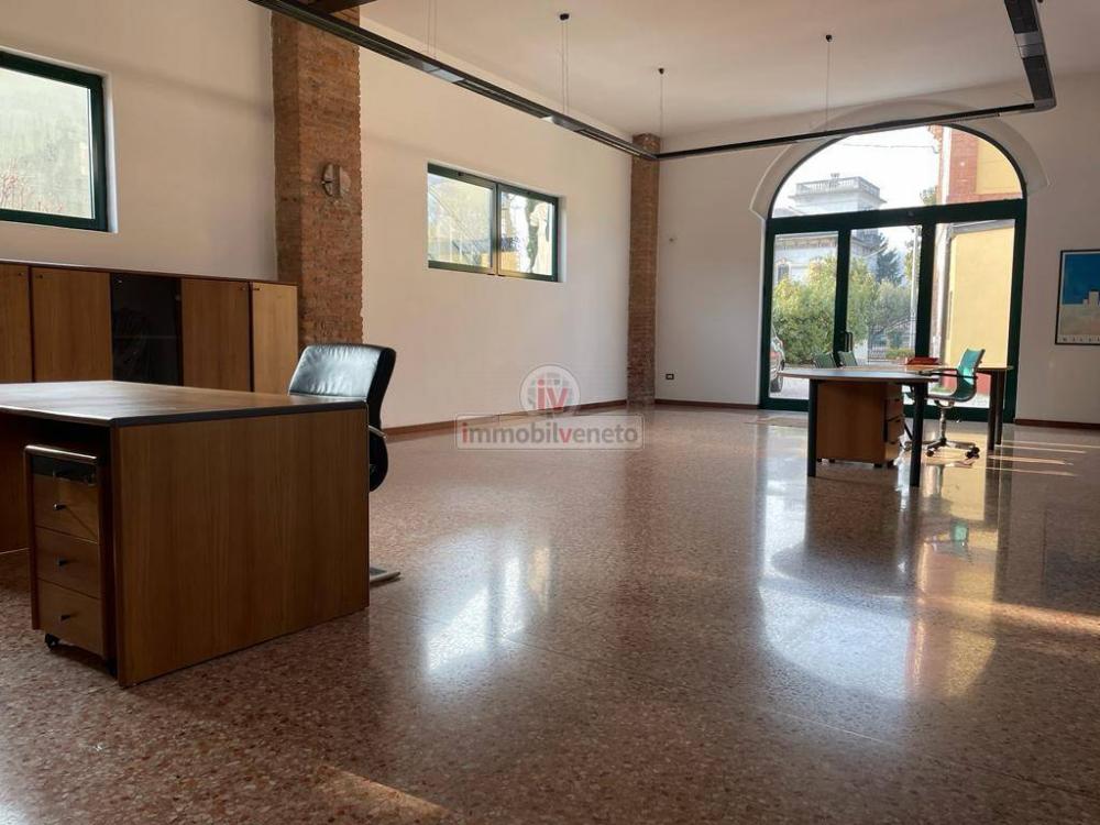 ufficio in affitto a Montebello Vicentino