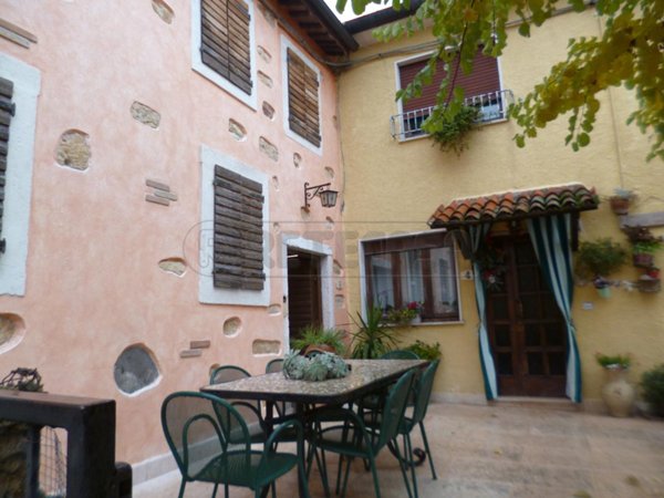 appartamento in affitto a Montebello Vicentino in zona Agugliana