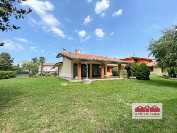 casa indipendente in affitto a Montecchio Maggiore in zona Alte Ceccato