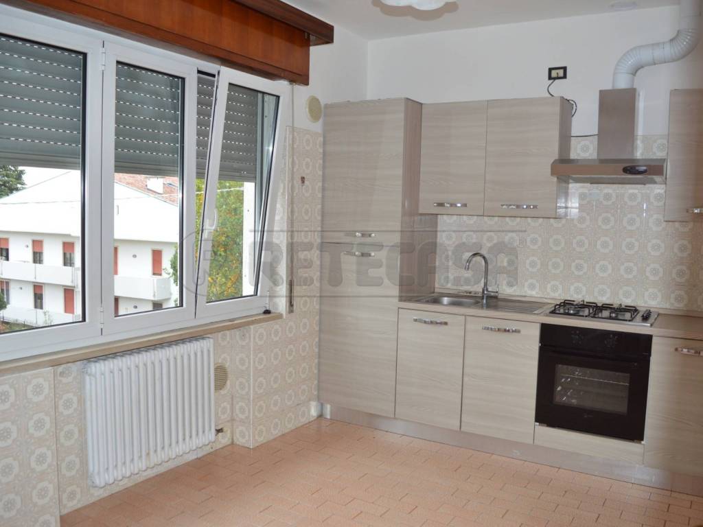 appartamento in affitto a Montecchio Maggiore in zona Alte Ceccato