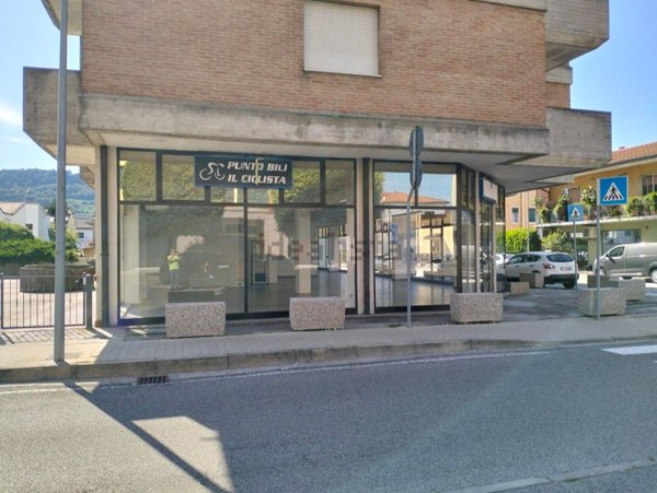 negozio in affitto a Montecchio Maggiore