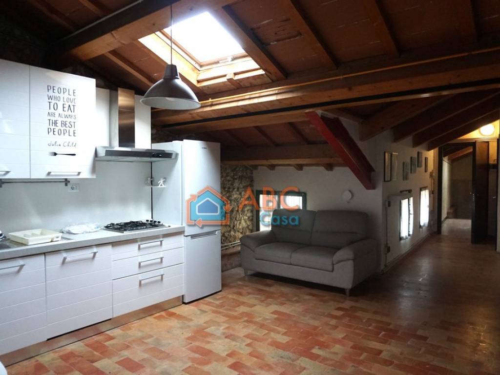 appartamento in affitto a Montecchio Maggiore in zona Alte Ceccato