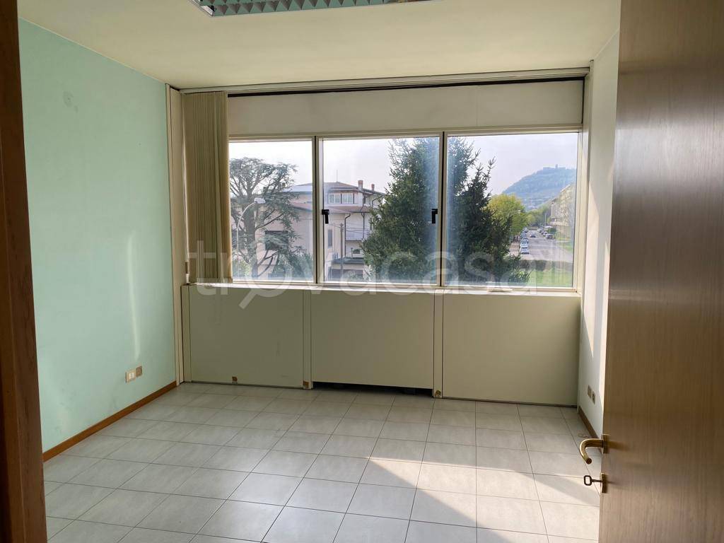 ufficio in affitto a Montecchio Maggiore