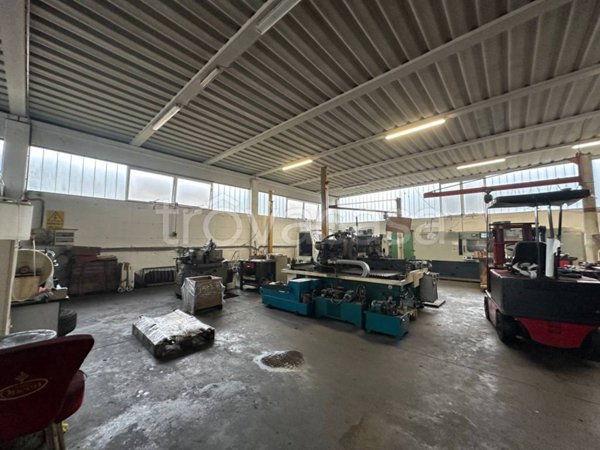 locale commerciale in affitto a Montecchio Maggiore