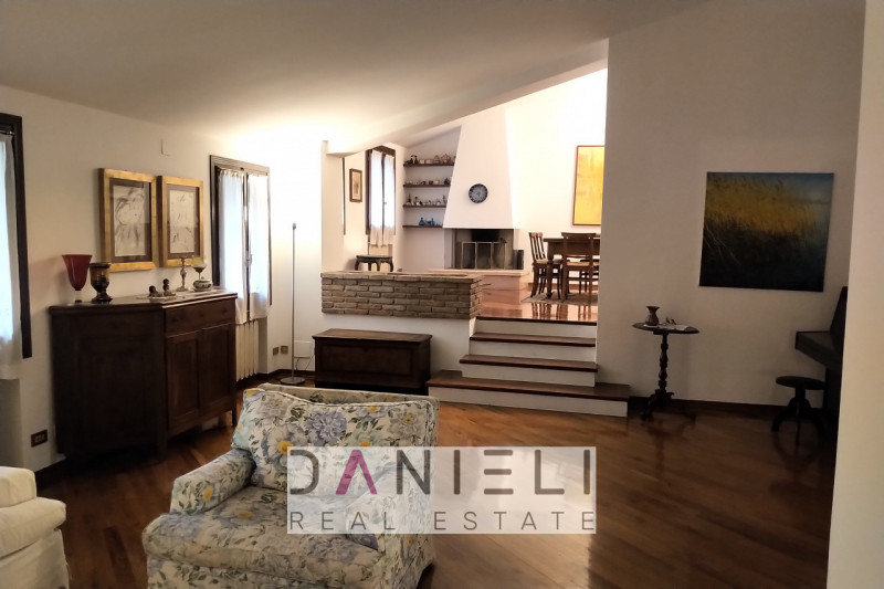 appartamento in affitto a Montecchio Maggiore in zona Alte Ceccato