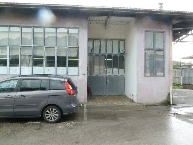 locale commerciale in affitto a Montecchio Precalcino in zona Preara