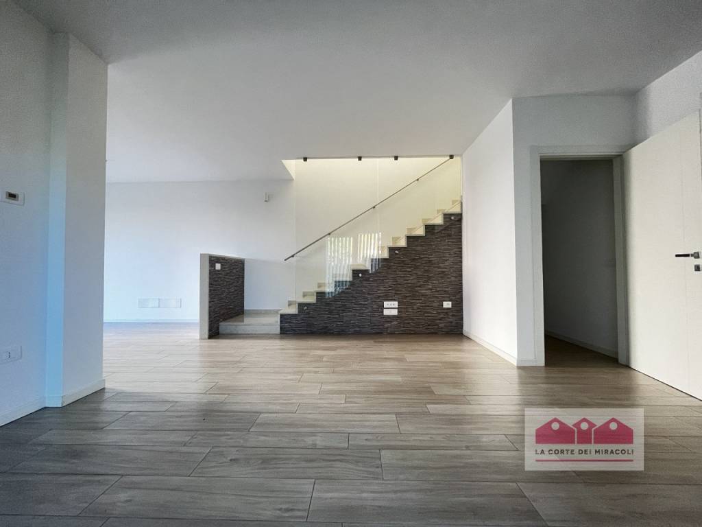 casa indipendente in affitto a Monticello Conte Otto in zona Cavazzale