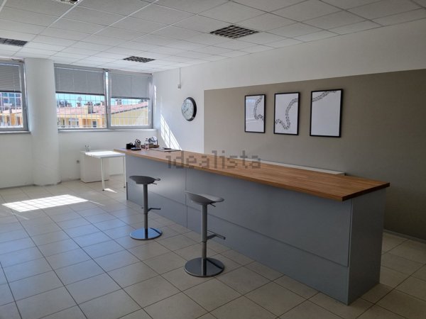 ufficio in affitto a Monticello Conte Otto in zona Cavazzale