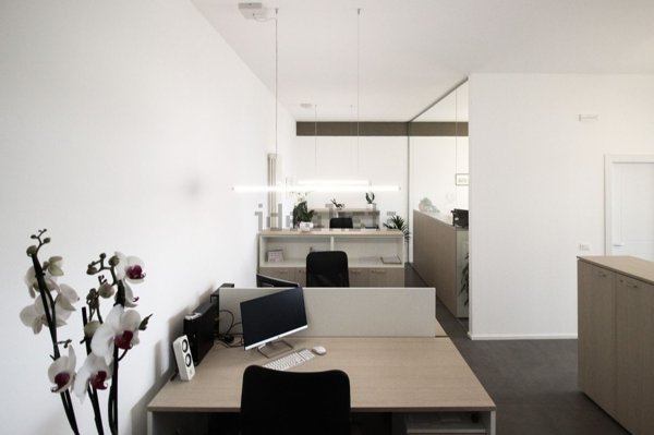 ufficio in affitto a Monticello Conte Otto