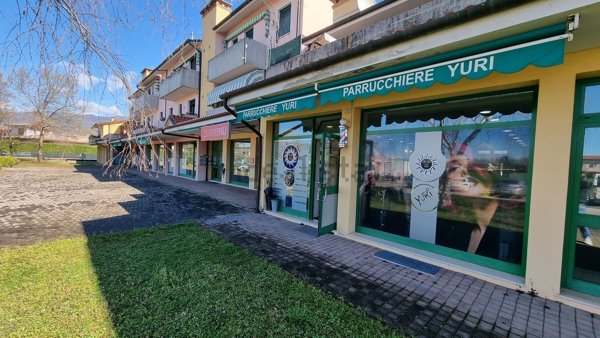 negozio in affitto a Mussolente