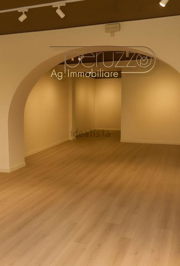 locale commerciale in affitto a Mussolente