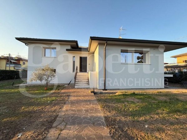 casa indipendente in affitto a Noventa Vicentina
