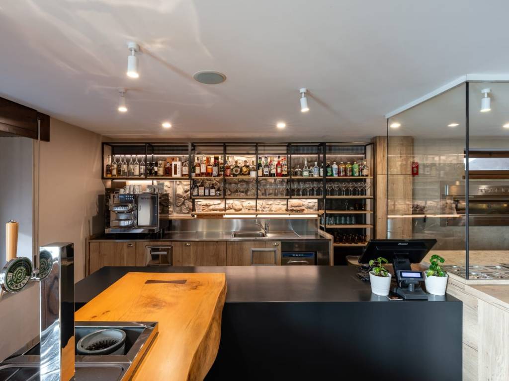 negozio in affitto a Pedemonte