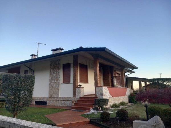 casa indipendente in affitto a Piovene Rocchette