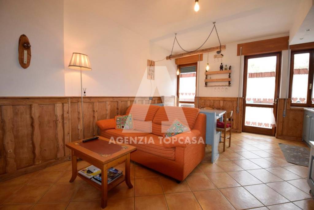 appartamento in affitto a Roana in zona Canove