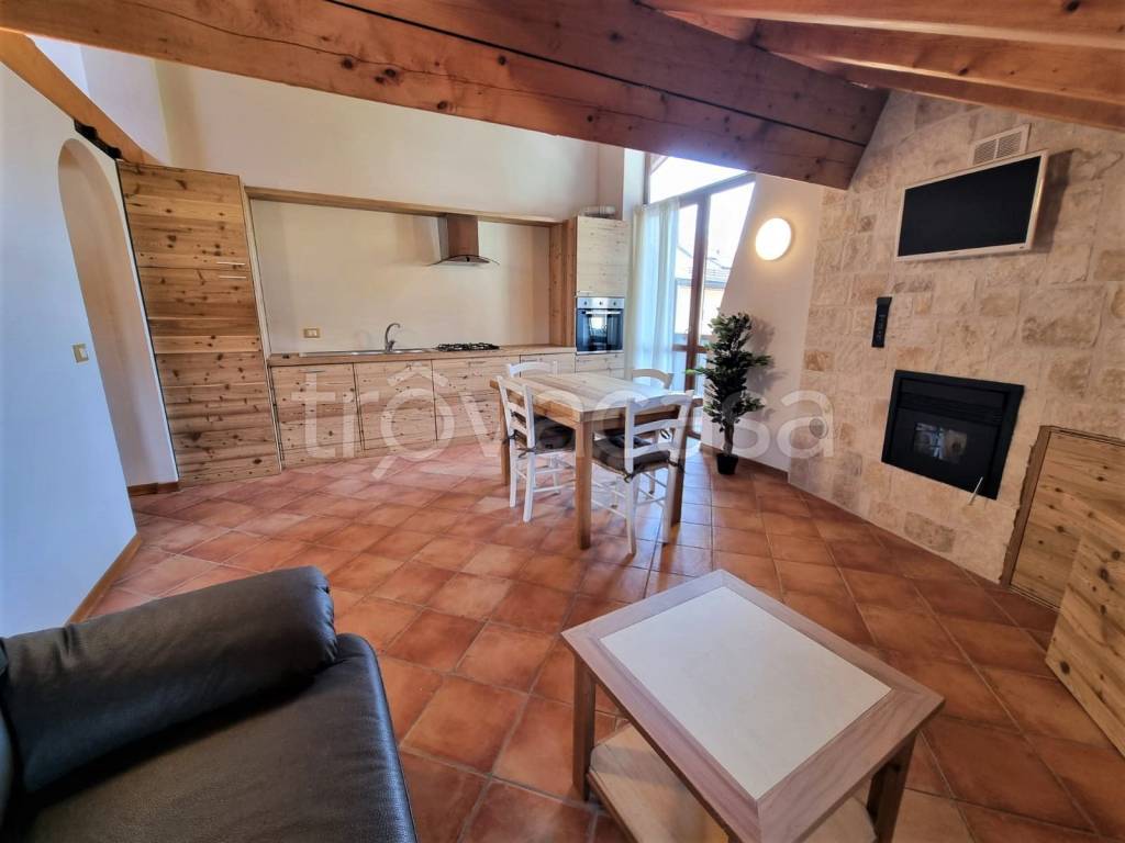 appartamento in affitto a Roana in zona Canove