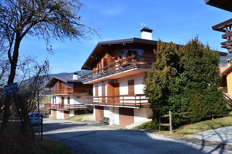 appartamento in affitto a Roana in zona Canove