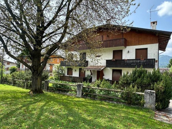 appartamento in affitto a Roana in zona Canove