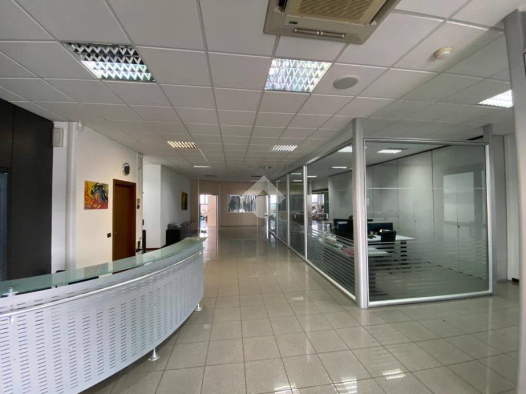 ufficio in affitto a Romano d'Ezzelino