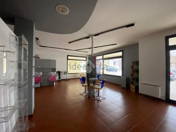 negozio in affitto a Romano d'Ezzelino