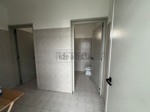 capannone in affitto a Romano d'Ezzelino in zona Fellette