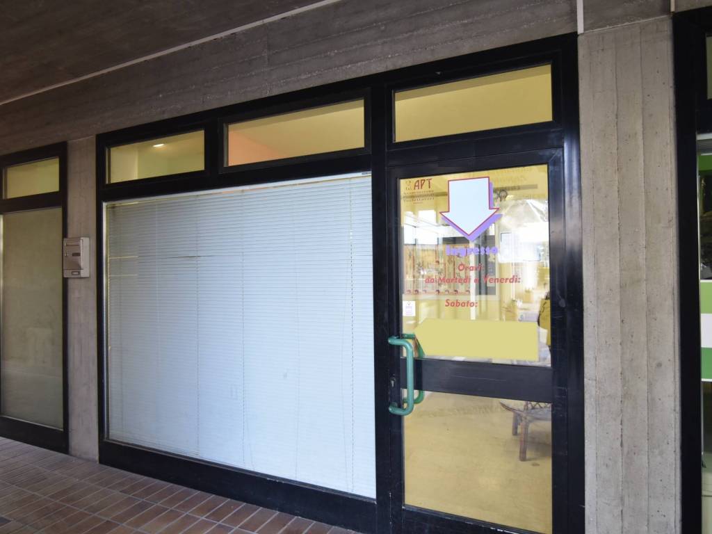 negozio in affitto a Romano d'Ezzelino in zona San Giacomo