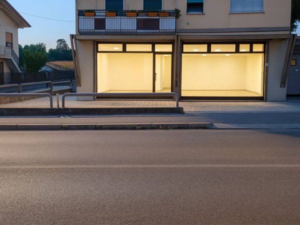 negozio in affitto a Romano d'Ezzelino
