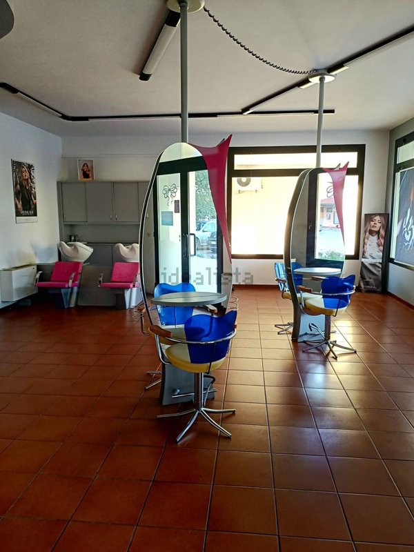 negozio in affitto a Romano d'Ezzelino in zona Fellette