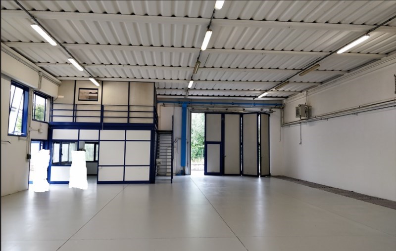 locale commerciale in affitto a Romano d'Ezzelino