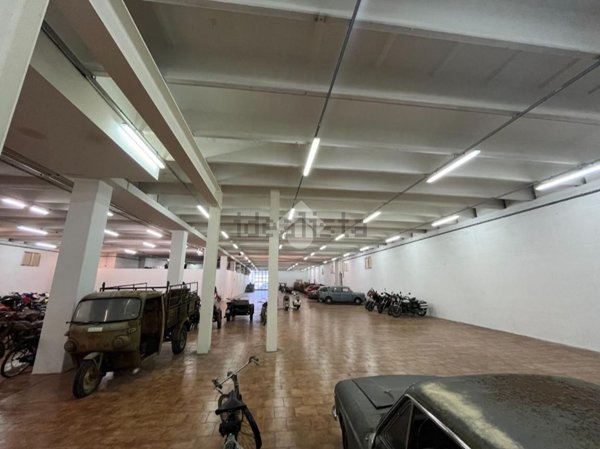 locale di sgombero in affitto a Rosà