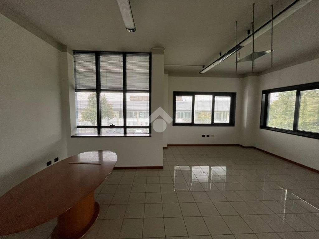 ufficio in affitto a Rosà