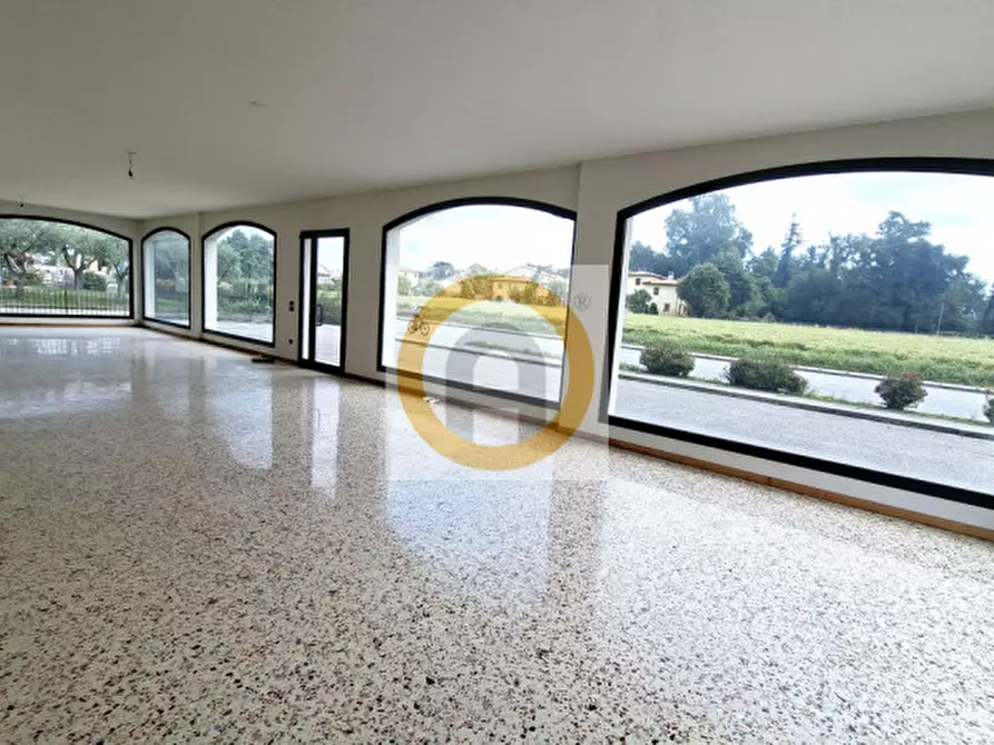 negozio in affitto a Rosà