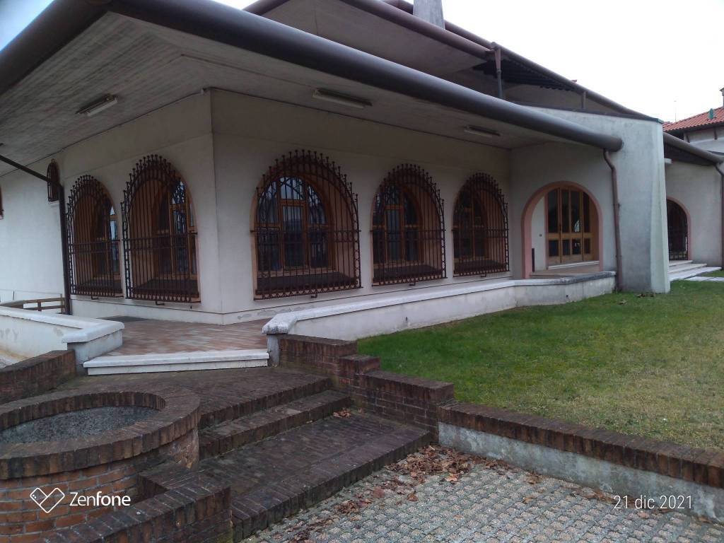 negozio in affitto a Rosà