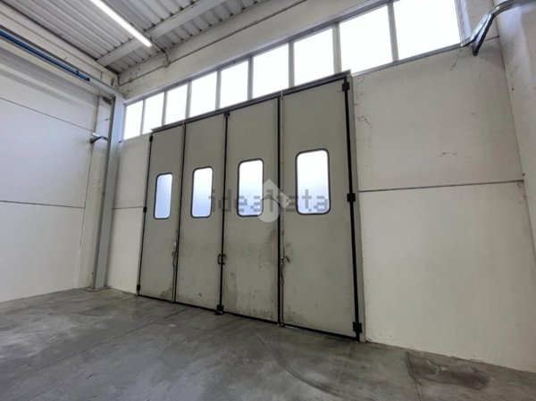 capannone in affitto a Rosà