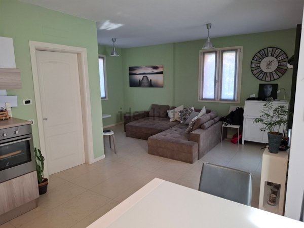 casa indipendente in affitto a Rosà