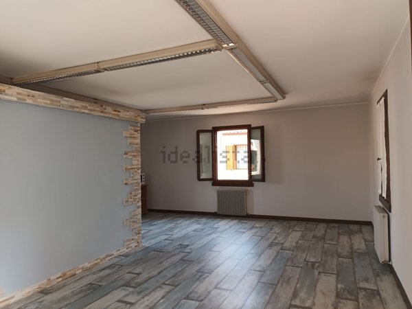 appartamento in affitto a Rosà