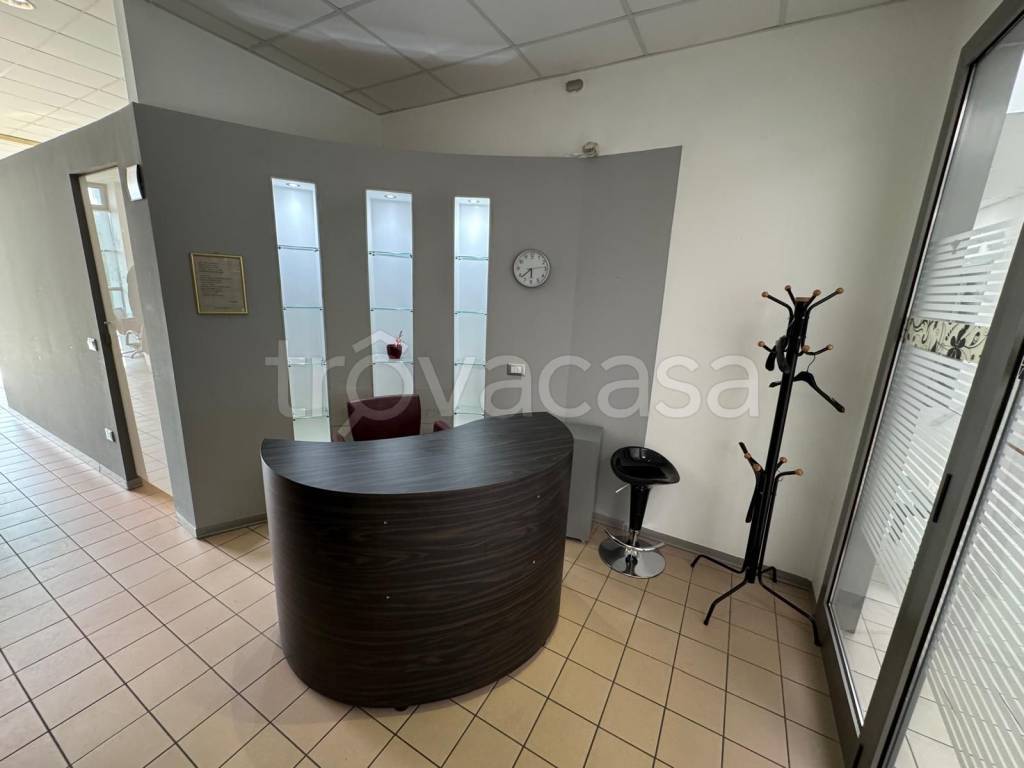 negozio in affitto a Rosà