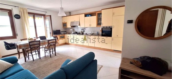 appartamento in affitto a Rosà in zona Cusinati