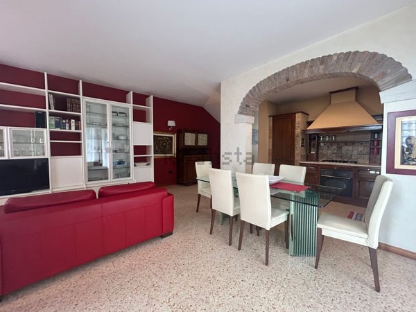 appartamento in affitto a Rosà in zona Travettore