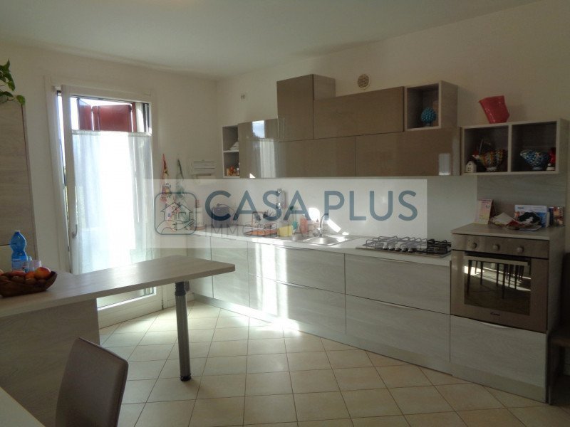 appartamento in affitto a Rosà in zona Cusinati